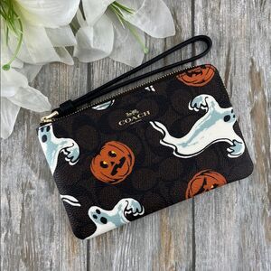 Authentic Coach Corner Zip Wristlet In Signature Canvas With Halloween Print Bag